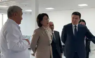 Министр здравоохранения Казахстана Акмарал Альназарова ознакомилась с инновациями в медицинских учреждениях Алматы