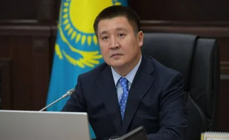 Аким Павлодарской области: "Семейные узы не защитят от закона" — Байханов о скандале с сестрой