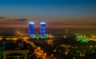 Тень на детской площадке: алматинка рассказала о странном приставании иностранца к её дочери