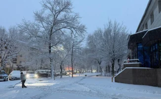 Алматы под снежным покровом: обильный снегопад продолжается с 10 декабря