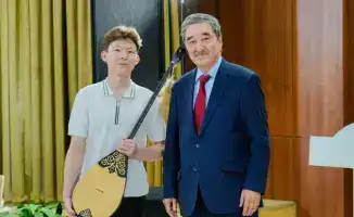 Фестиваль домбристов в Астане популяризация искусства кюя