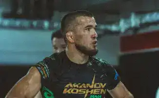 Бой Казахстан - Узбекистан завершился жестким нокаутом в первом раунде