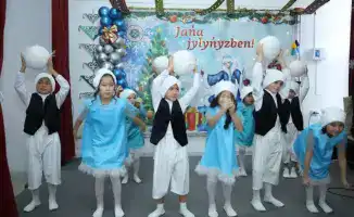 Поздравление акима Мангистауской области воспитанникам детского дома с Новым годом