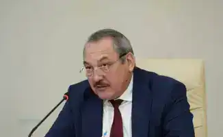 Вице-министр экологии Ж. Алиев обсуждает вопросы экологии на встрече в Мангистау