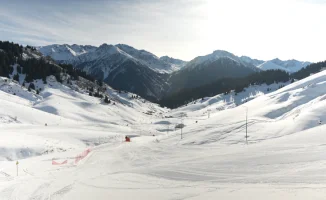 Aqtas: Новый снежный оазис в горах Алматы, где каждый склон — это шаг к зимнему раю