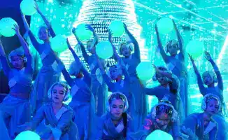 Новогодняя елка для детей в Павлодаре: поздравление акима области и поддержка талантов