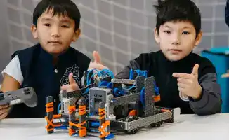 Участие молодежи в городском чемпионате по робототехнике в Астане: развитие инженерных навыков и командной работы