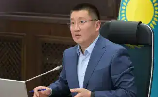 Аким Павлодара продолжает активность в Threads, несмотря на критику