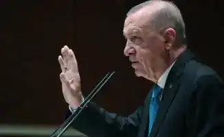 Президент Турции Реджеп Тайип Эрдоган предложил российскому коллеге Владимиру Путину ввести мораторий на удары по энергетической инфраструктуре и портам Украины. Это предложение было озвучено в ходе их встречи, где также обсуждалось двустороннее взаимодей