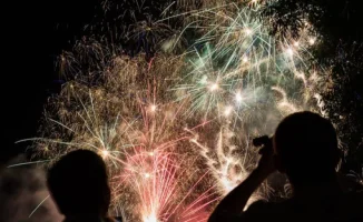 В Алматы готовятся к грандиозному Новогоднему салюту: 31 декабря жителей и гостей города ждет большой концерт, который завершится традиционным фейерверком.