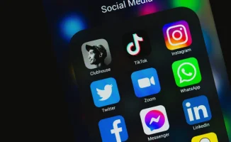 Пенсионные реформы, землетрясение и ограничения в соцсетях для детей: как эти события изменят жизнь казахстанцев