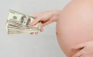 Суррогатное материнство для иностранцев в Казахстане: запрос депутата Гульдары Нурым о регулировании