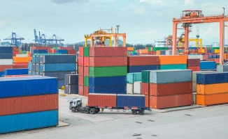 Токаев: Импорт — не золотая жила, а бремя для экономики Казахстана