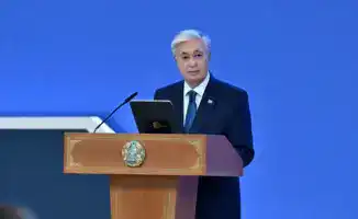 Токаев поздравил казахстанцев с Днем независимости из Акорды