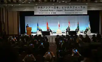 На бизнес-форуме "Центральная Азия – Япония" президент Казахстана Касым-Жомарт Токаев обсудил возможности сотрудничества с Японией. В мероприятии также приняли участие премьер-министр Японии Санаэ Такаичи и президенты Кыргызстана, Таджикистана, Туркменист