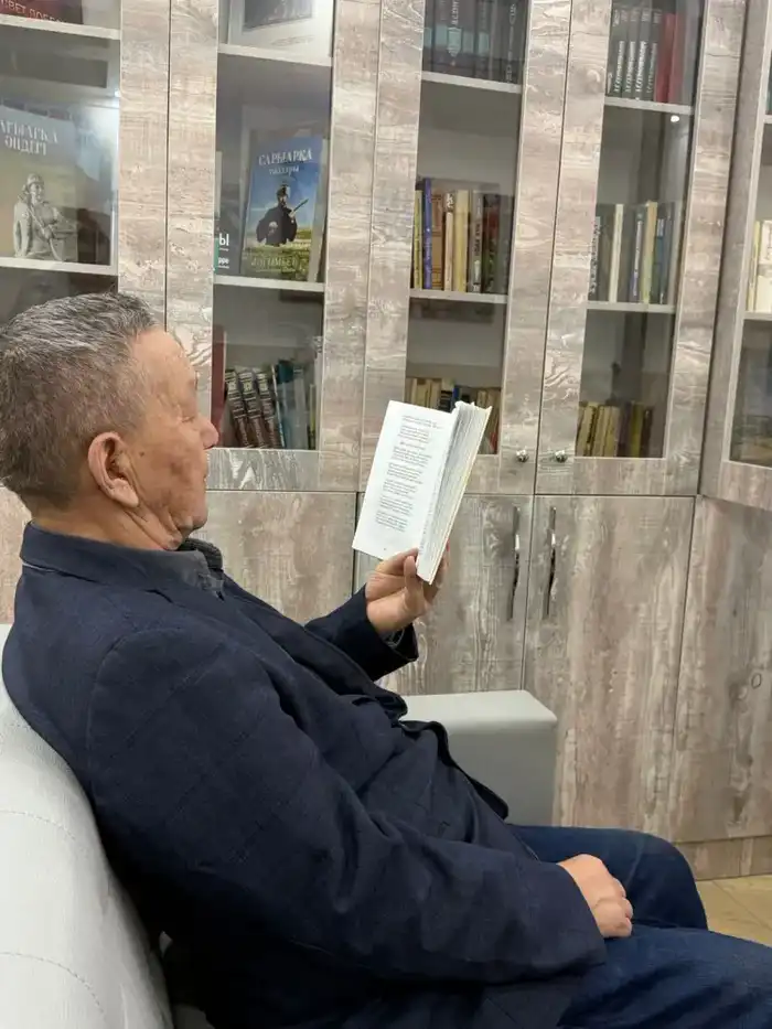 В Астане пенсионеры провели необычный челлендж, посвященный наследию Мукагали (2)