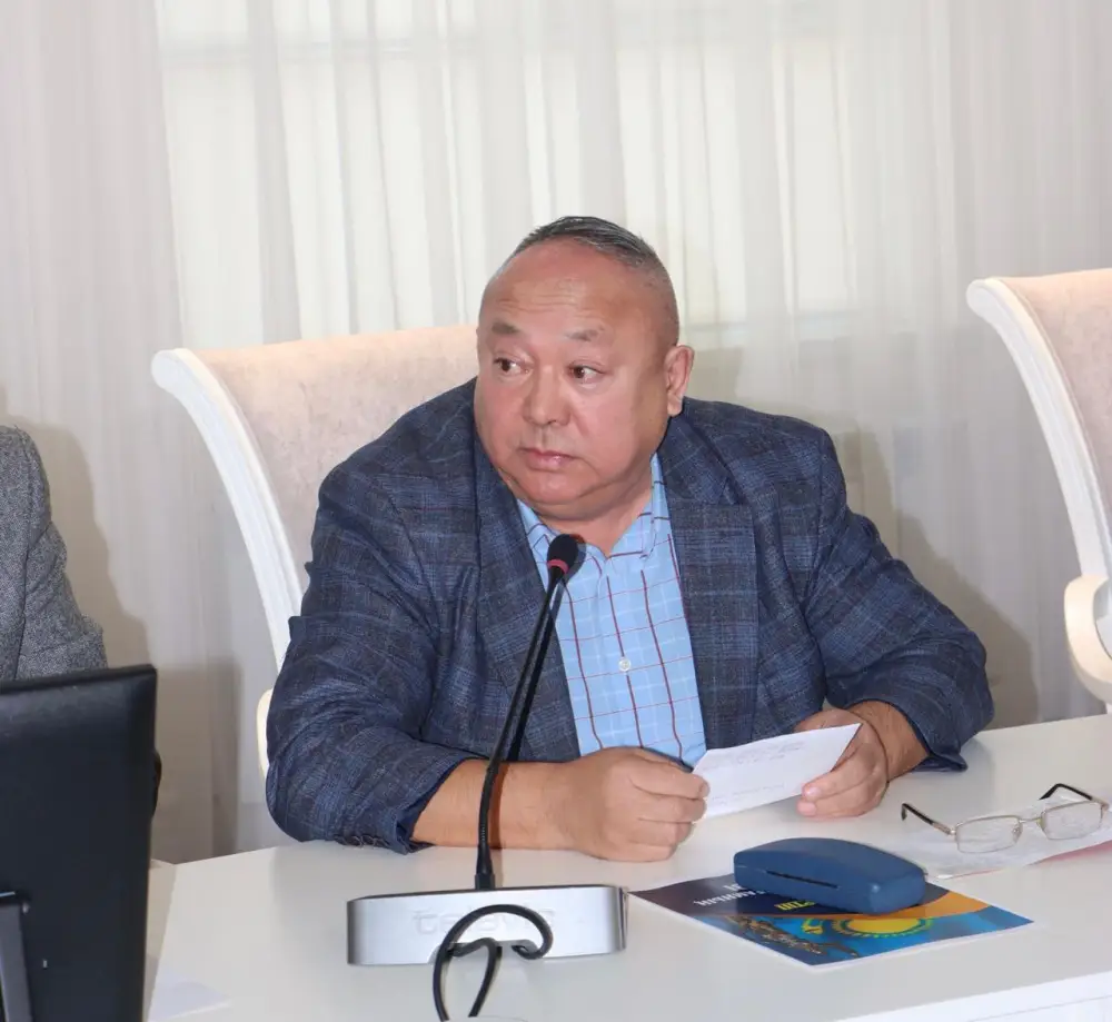 «Закон и порядок»: борьбу с правонарушениями в обществе обсудили за круглым столом в столичном вузе (4)