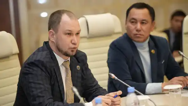 Аким ВКО обсудил с Общественным советом ключевые вопросы развития региона (4)