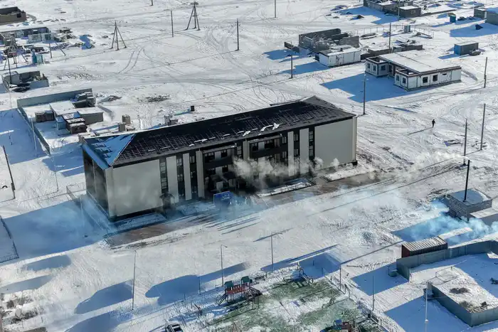 В Абайском районе в селе Карауыл вручили ключи от квартир (6)