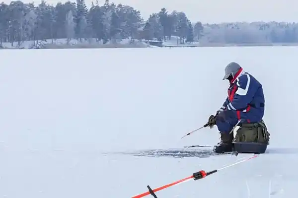 В ТУРКЕСТАНСКОЙ ОБЛАСТИ ПРОХОДИТ АКЦИЯ "ЛЕД", ПОСВЯЩЕННАЯ БЕЗОПАСНОСТИ НА ВОДОЕМАХ (3)