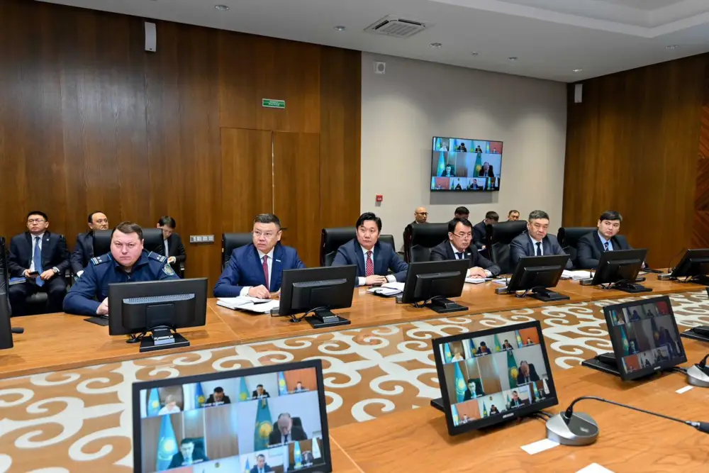 Рассмотрено состояние историко-культурных памятников в области Абай (3)