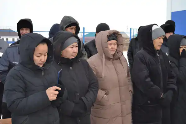 В Шалкарском районе в один день открылись два новых спортивных комплекса (3)