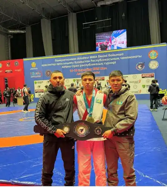Пожарный из Караганды завоевал бронзу на чемпионате Азии по ММА (3)