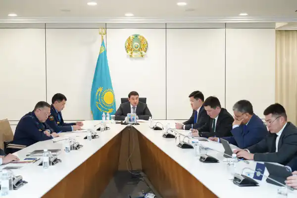 В ТУРКЕСТАНСКОЙ ОБЛАСТИ УСИЛЕНЫ РАБОТЫ ПО СОДЕРЖАНИЮ АВТОМОБИЛЬНЫХ ДОРОГ В ЗИМНИЙ ПЕРИОД (3)