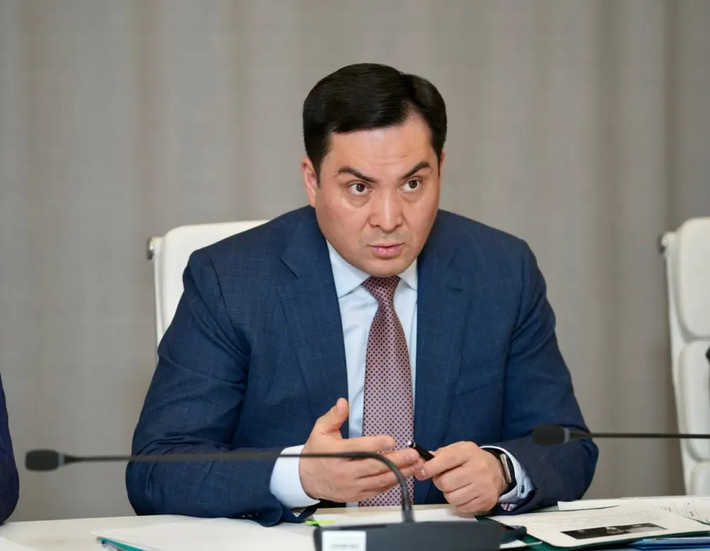 Газификация востока и научные разработки: Глава Минэнерго провел прием граждан (2)