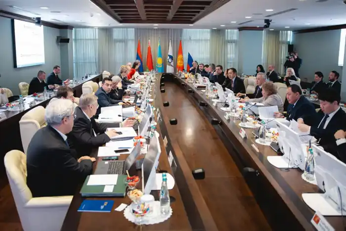 Серик Жумангарин открыл первое в 2026 году заседание Совета Евразийской экономической комиссии (2)