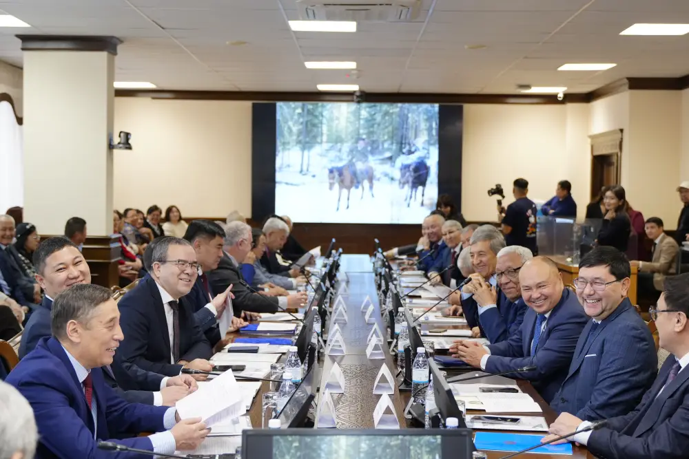 В столице состоялась международная конференция к 75-летию Алибека Аскара (2)