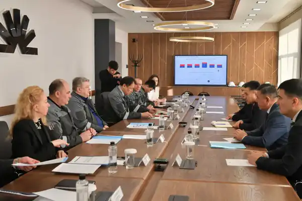 А. Ертаев встретился с руководителем АО «Qarmet» В. Басиным (3)