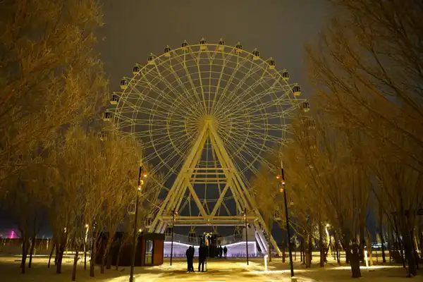 Глава региона ознакомился с ходом реконструкции Президентского парка (2)