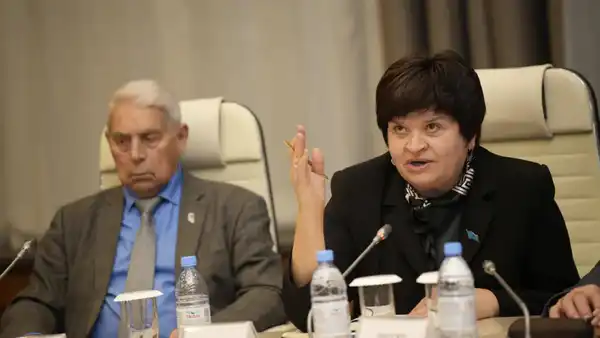 Аким ВКО обсудил с Общественным советом ключевые вопросы развития региона (2)