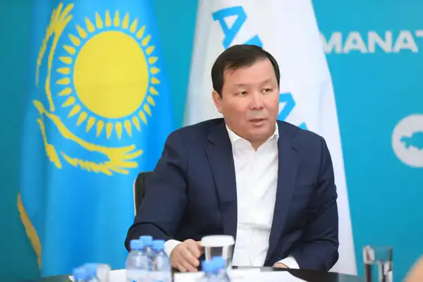 Актюбинцев приняли по личным вопросам (6)