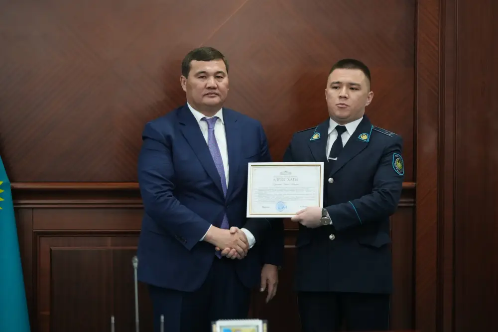 Рассмотрены вопросы исполнения поручений, данных на пятом заседании Национального курултая (9)