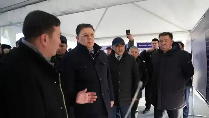 Лимиты водопользования, строительство водохранилищ, поддержка сельского предпринимательства: Канат Бозумбаев посетил область Жетісу (7)
