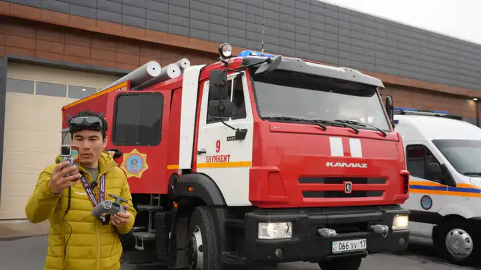 Уступят ли водители дорогу спецтранспорту? МЧС и блогеры проводят социальный эксперимент (4)