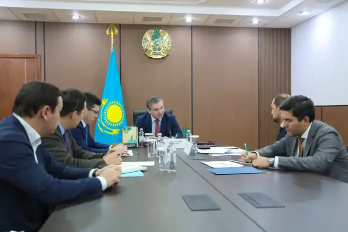Министр промышленности и строительства встретился с главой «Казахмыса» (2)
