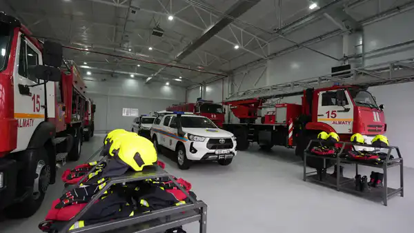 Новая точка безопасности: в Алматы за 90 дней построили и открыли пожарную часть (7)