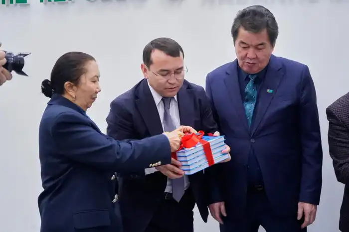 В Алматы прошла научная конференция к 95-летию Мукагали Макатаева (2)