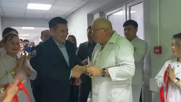 В Усть-Каменогорске завершён капитальный ремонт поликлиники №1 (6)