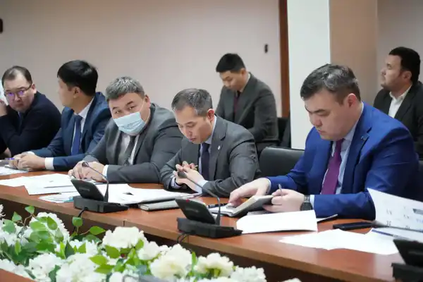 В Минтрансе обсудили планы работы КаздорНИИ и НЦКДА на текущий год (2)