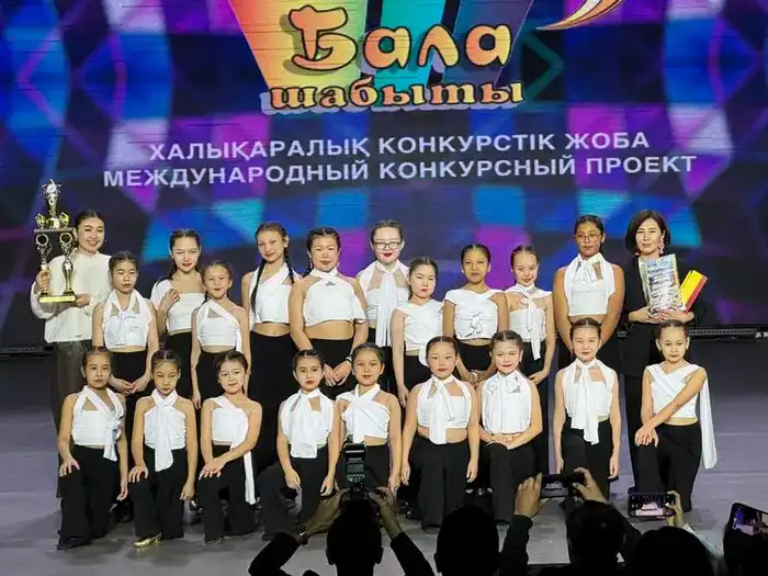 Каркаралинские танцоры покорили жюри и зрителей международного фестиваля (2)