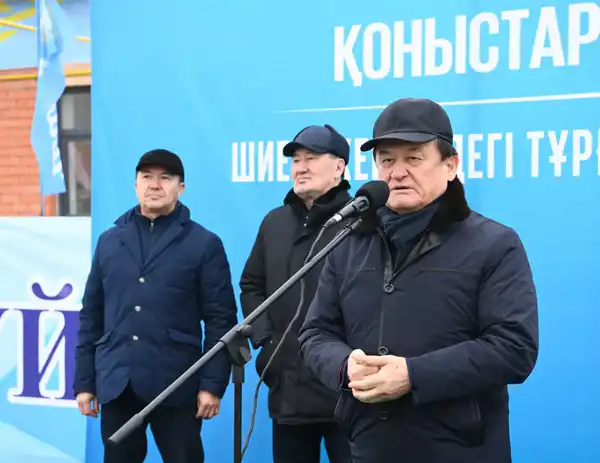 Жителям поселка Шиели вручили ключи от квартир в микрорайоне «Шугыла» (3)