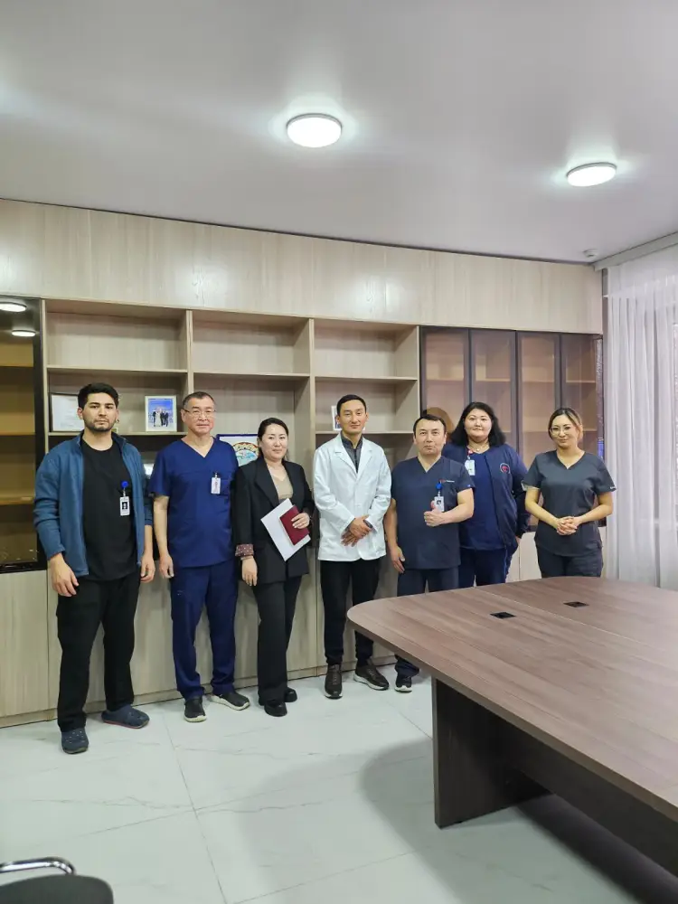 В Городском кардиологическом центре впервые в Алматы проведена уникальная операция беременной женщине без применения рентгеновского излучения (2)