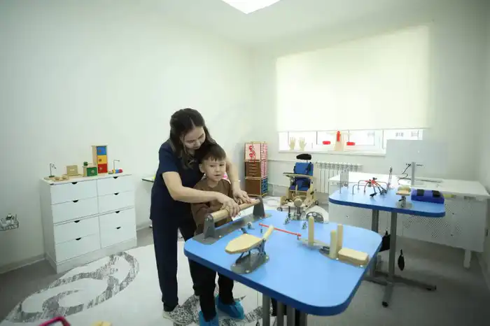 В Жанаозене состоялось техническое открытие реабилитационного центра для детей с особыми потребностями (7)