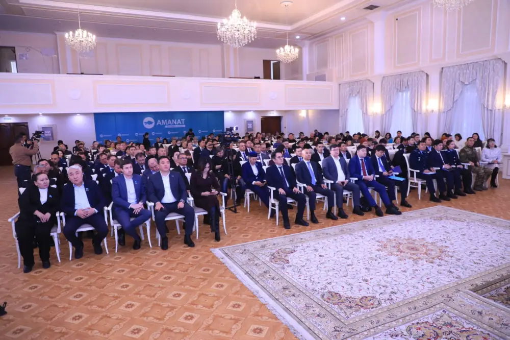 В Караганде прошёл форум по вопросам управления многоквартирными домами (3)