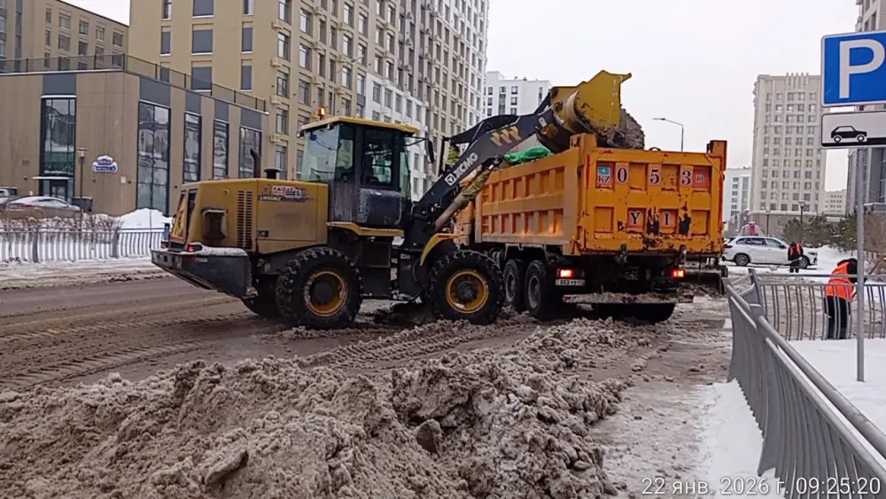 Более трех миллионов кубометров снега вывезли из Астаны с начала зимнего сезона (4)