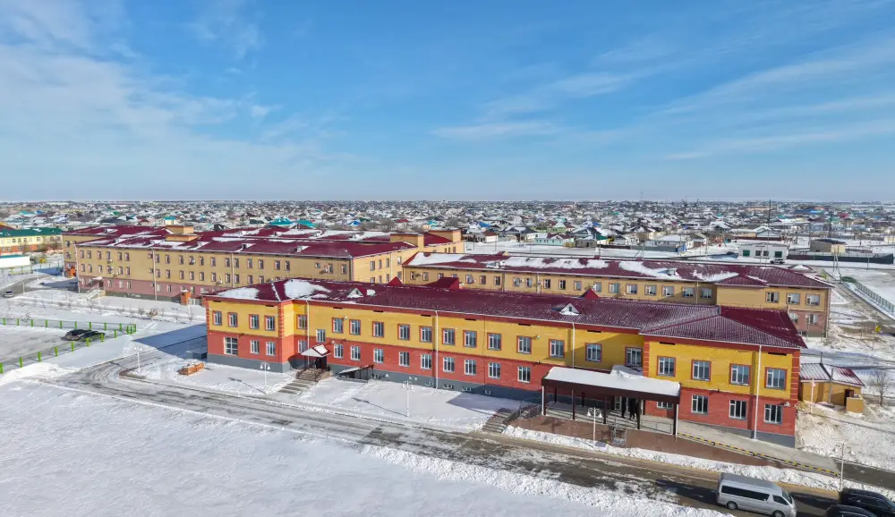 Глава региона осмотрел новое здание, пристроенное к больнице (7)